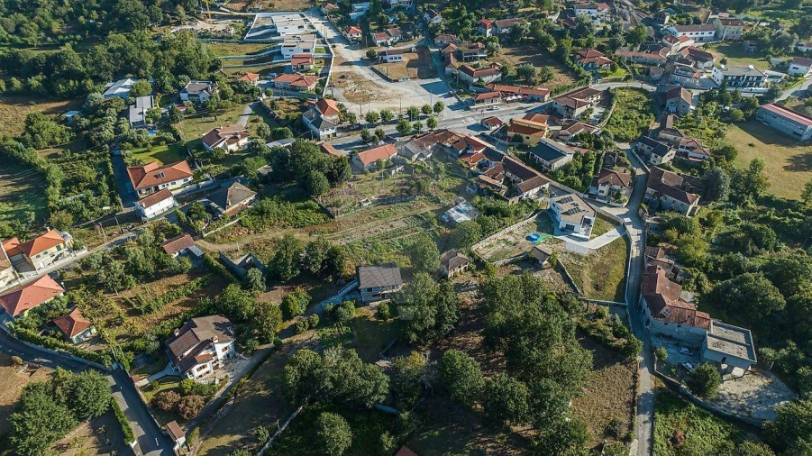 Moradia T4 para Venda em Taide Foto 9