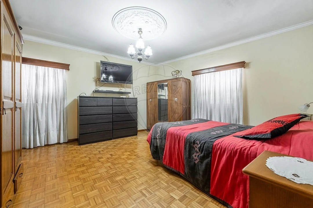 Moradia T8 para Venda em Braga (Maximinos, Sé e Cividade) Foto 41