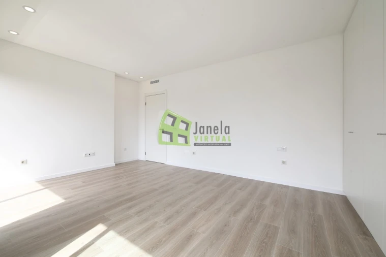 Apartamento T2 para Venda em Alto do Seixalinho, Santo André e Verderena Foto 2