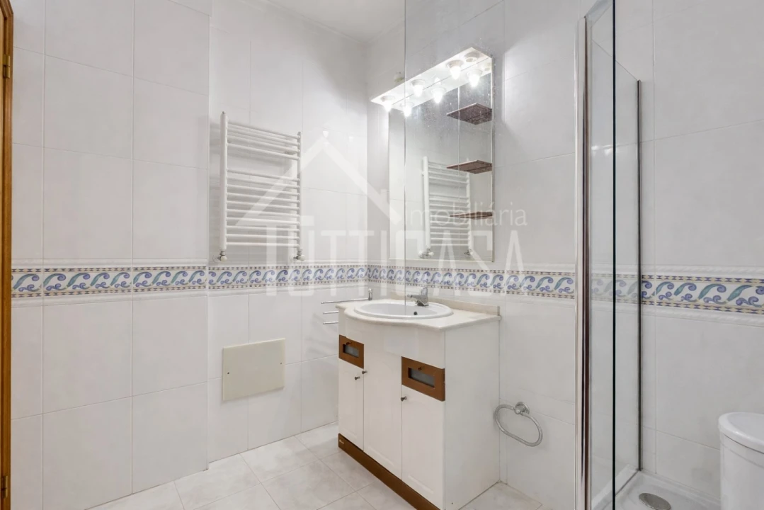 Apartamento T3 para Venda em Póvoa de Santa Iria e Forte da Casa Foto 23