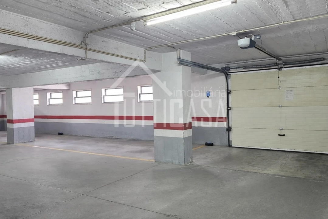 Apartamento T3 para Venda em Póvoa de Santa Iria e Forte da Casa Foto 33