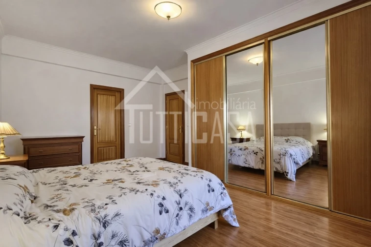 Apartamento T3 para Venda em Póvoa de Santa Iria e Forte da Casa Foto 15