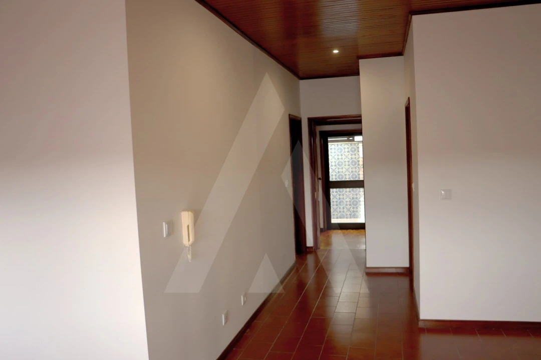 Apartamento T3 para Arrendamento em Glória e Vera Cruz Foto 25