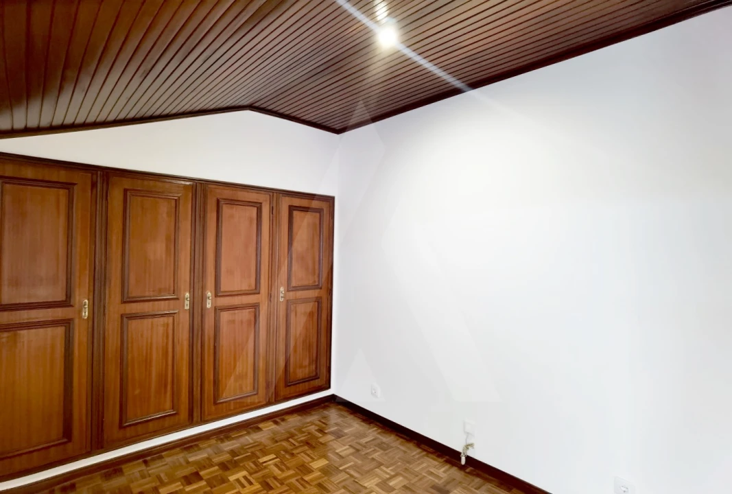 Apartamento T3 para Arrendamento em Glória e Vera Cruz Foto 26