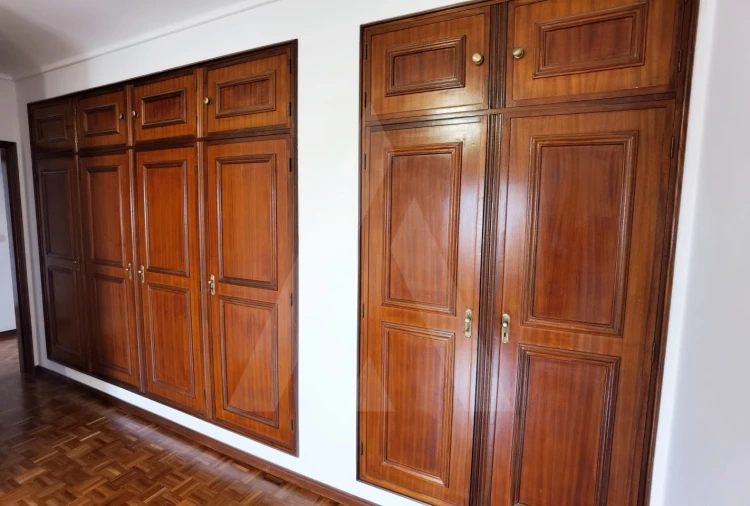 Apartamento T3 para Arrendamento em Glória e Vera Cruz Foto 16