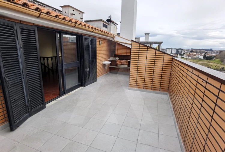 Apartamento T3 para Arrendamento em Glória e Vera Cruz Foto 23