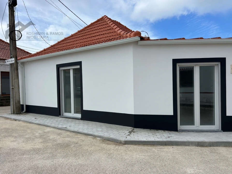 Moradia T2 para Venda em A dos Cunhados e Maceira Foto 3