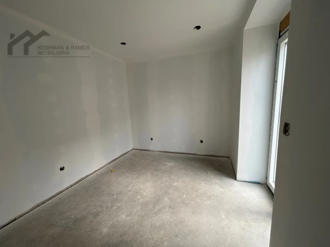 Moradia T2 para Venda em A dos Cunhados e Maceira Foto 6