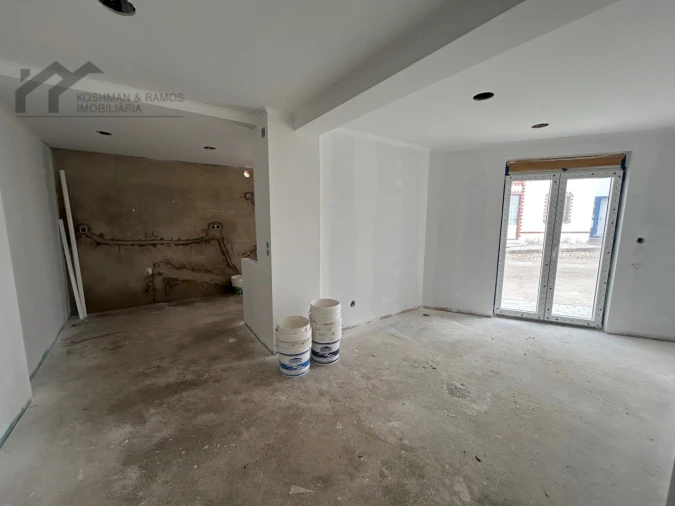 Moradia T2 para Venda em A dos Cunhados e Maceira Foto 8