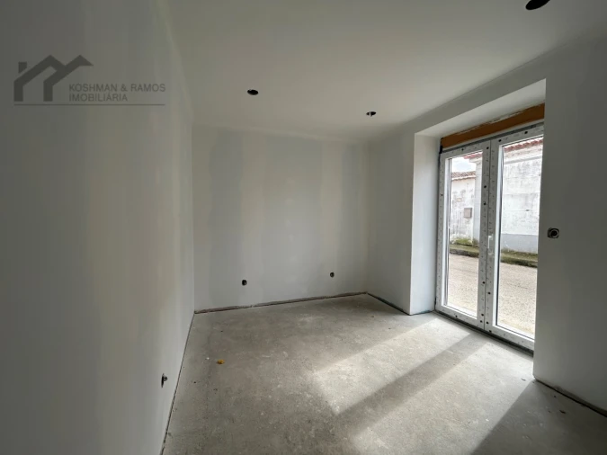 Moradia T2 para Venda em A dos Cunhados e Maceira Foto 11