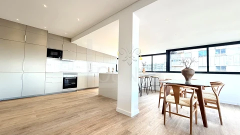 Apartamento T3 para Venda em Paranhos