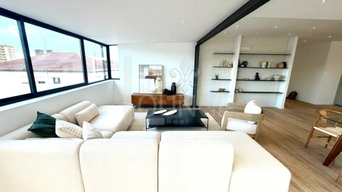 Apartamento T3 para Venda em Paranhos
