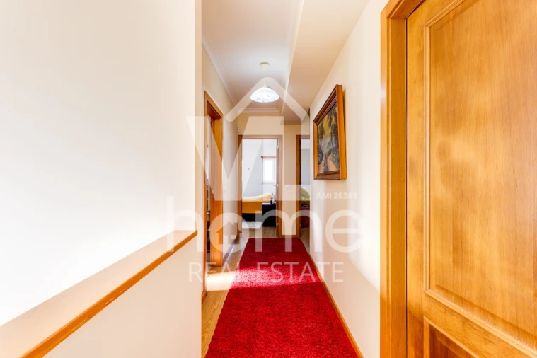 Moradia T4 para Venda em Parceiros e Azoia Foto 13