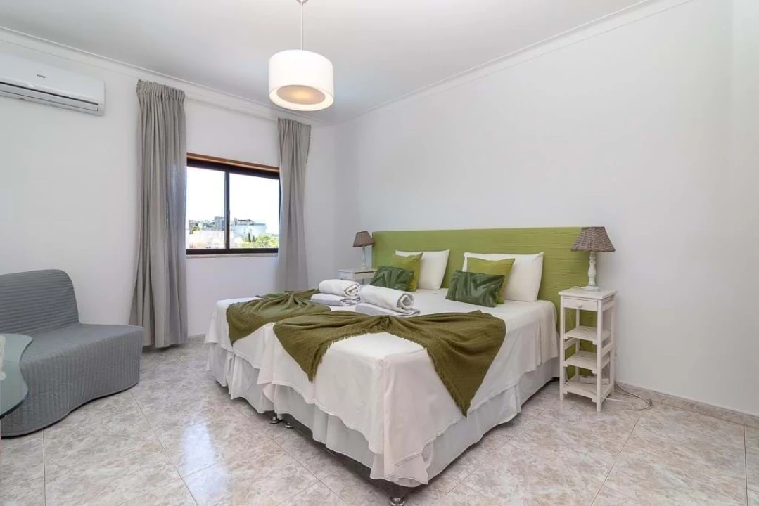 Moradia T3 para Venda em Ferragudo Foto 13