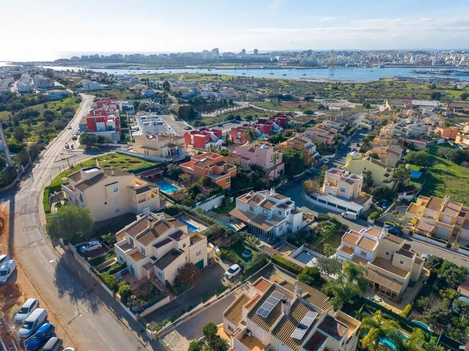 Moradia T4 para Venda em Ferragudo Foto 4