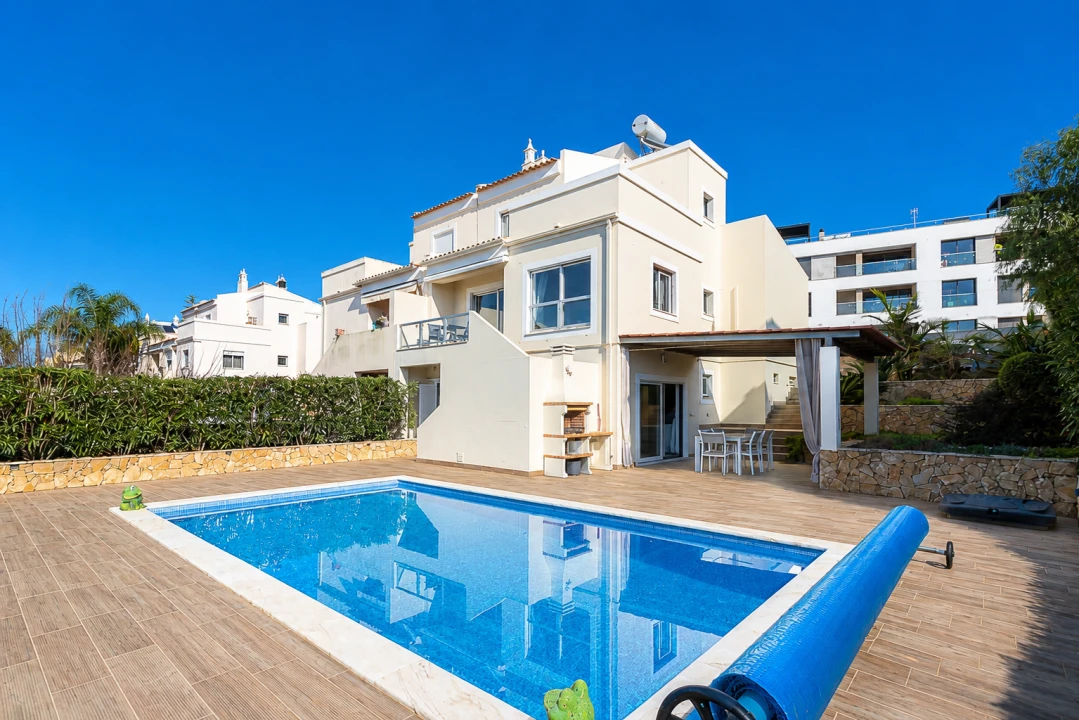 Moradia T4 para Venda em Ferragudo Foto 1