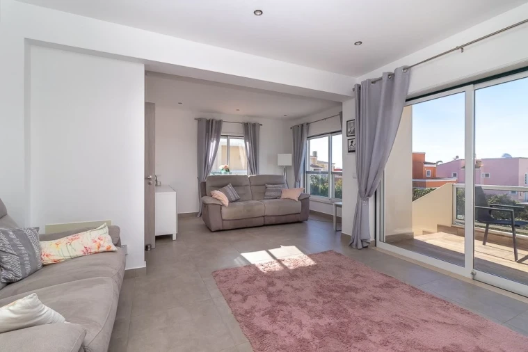 Moradia T4 para Venda em Ferragudo Foto 10