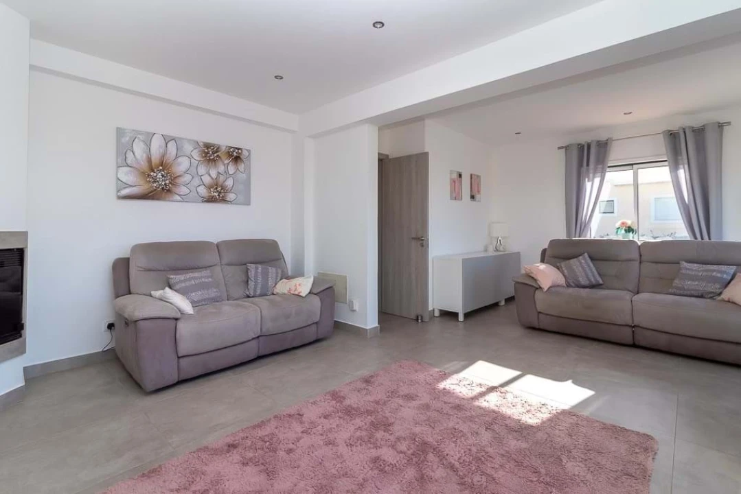 Moradia T4 para Venda em Ferragudo Foto 13