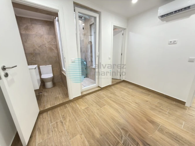 Apartamento T2 para Venda em Santa Maria, São Pedro e Matacães Foto 11