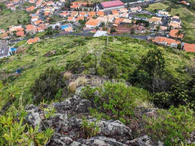 Terreno para Venda em Caniçal Foto 10