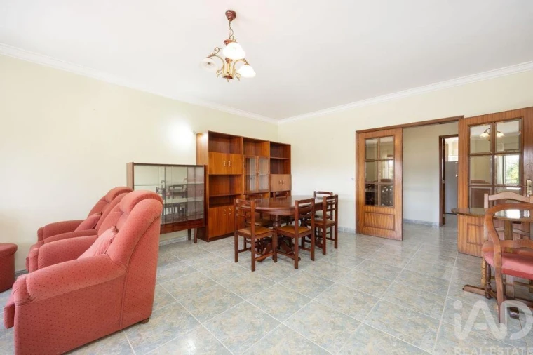 Apartamento T3 para Venda em Santiago e São Simão de Litém e Albergaria dos Doze Foto 2