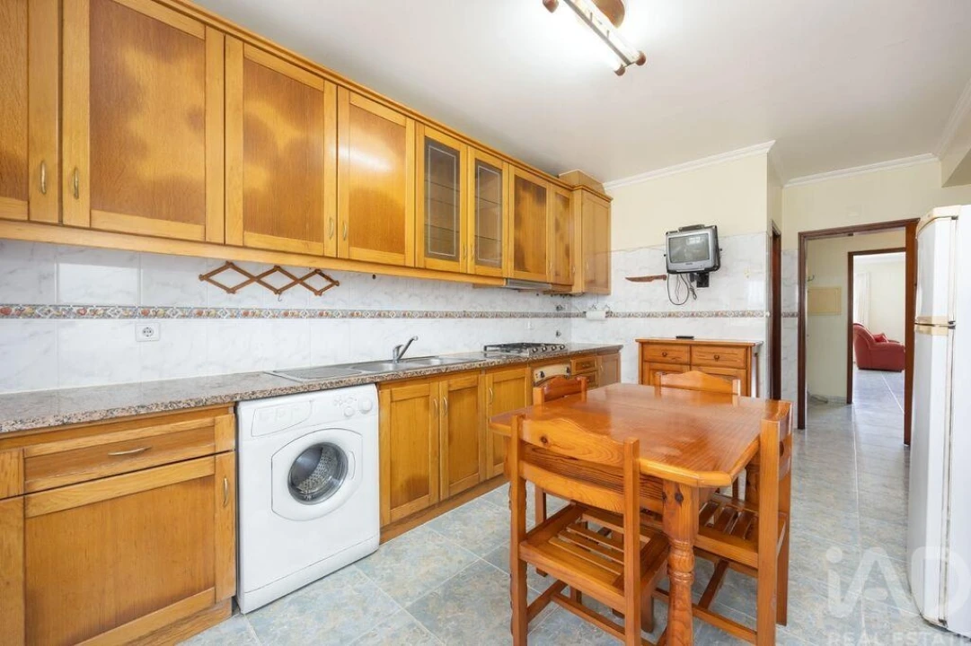 Apartamento T3 para Venda em Santiago e São Simão de Litém e Albergaria dos Doze Foto 11