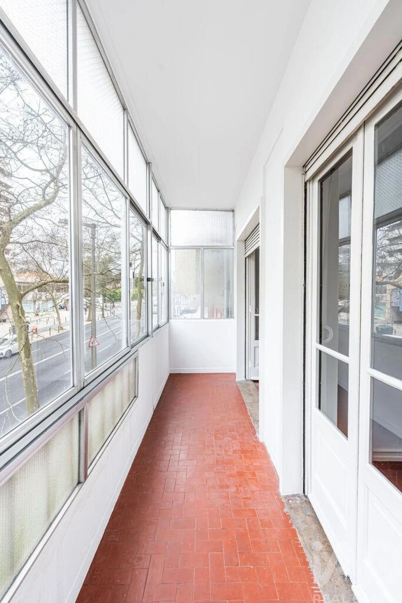 Apartamento T2 para Arrendamento em Alvalade Foto 10