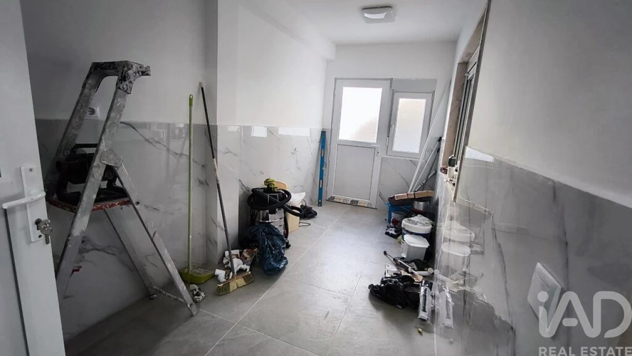 Apartamento T2 para Venda em Faro (Sé e São Pedro) Foto 8