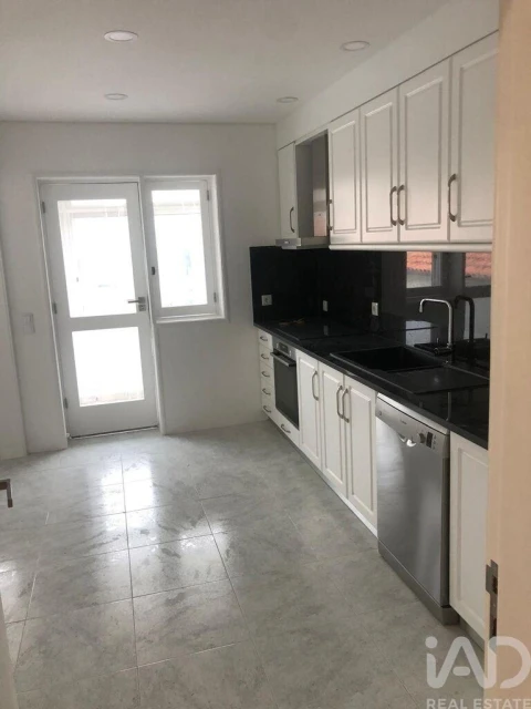 Apartamento T3 para Venda em Subportela, Deocriste e Portela Susã
