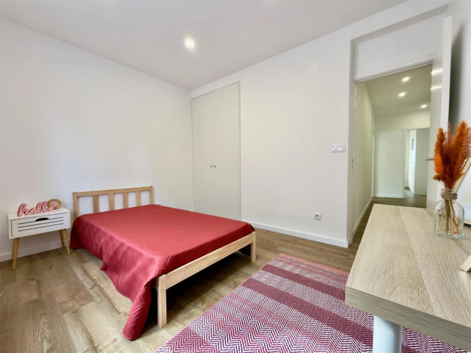 Apartamento T4 para Venda em Eiras e São Paulo de Frades Foto 11