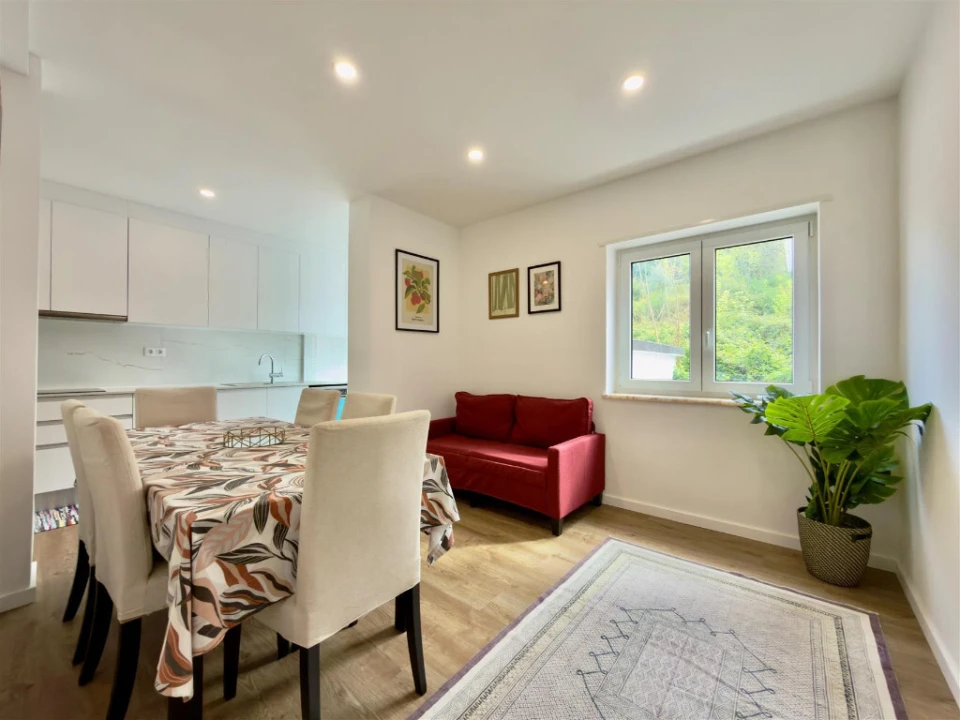 Apartamento T4 para Venda em Eiras e São Paulo de Frades Foto 1