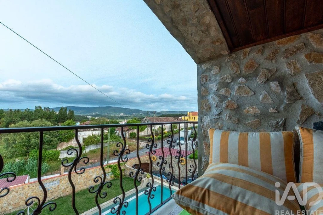 Moradia T4 para Venda em Cadaval e Pêro Moniz Foto 21