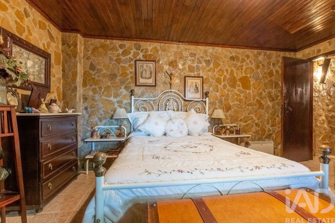 Moradia T4 para Venda em Cadaval e Pêro Moniz Foto 17