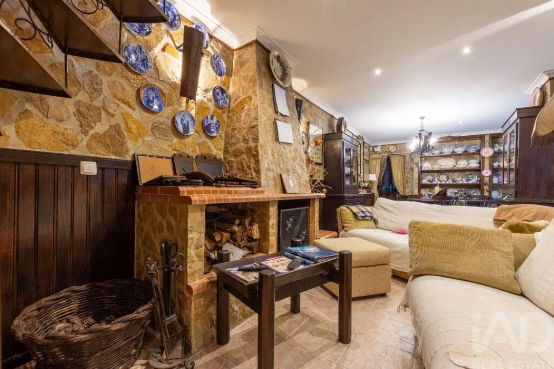 Moradia T4 para Venda em Cadaval e Pêro Moniz Foto 9