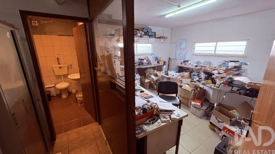 Prédio para Venda em Pedrogão Grande Foto 9