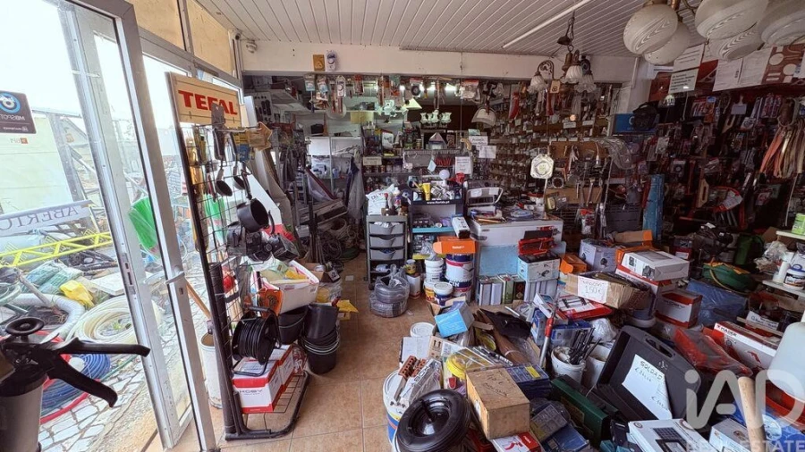 Prédio para Venda em Pedrogão Grande Foto 11