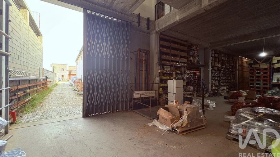 Prédio para Venda em Pedrogão Grande Foto 33