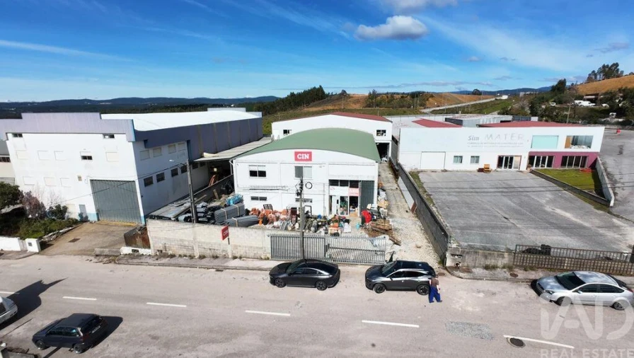 Prédio para Venda em Pedrogão Grande Foto 18