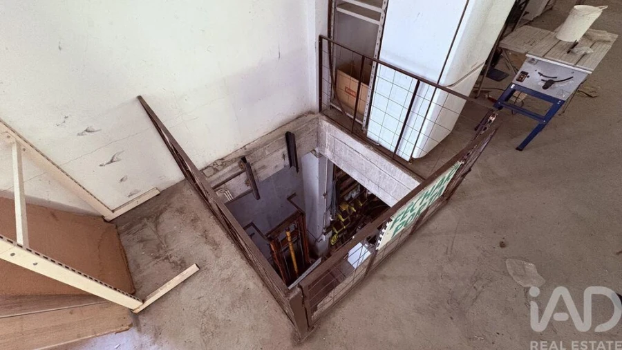 Prédio para Venda em Pedrogão Grande Foto 27