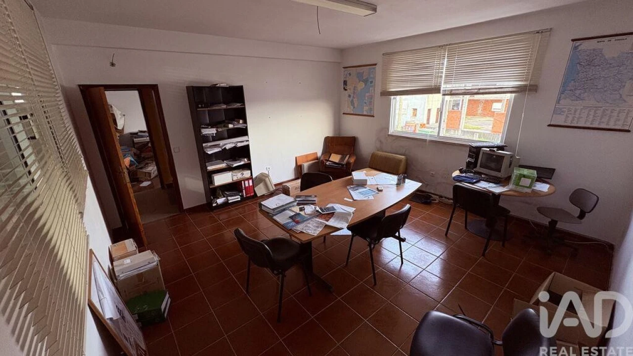 Prédio para Venda em Pedrogão Grande Foto 5