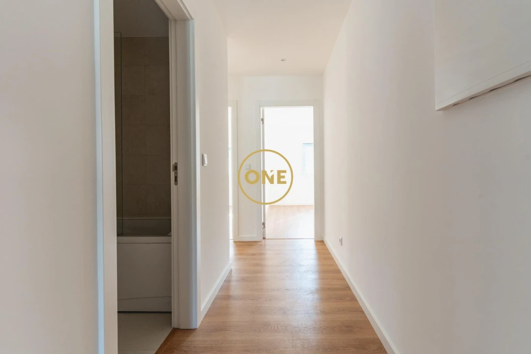 Apartamento T3 para Venda em Sé Nova, Santa Cruz, Almedina e São Bartolomeu Foto 4