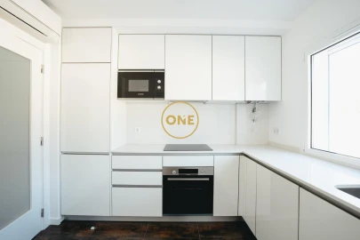 Apartamento T3 para Venda em Sé Nova, Santa Cruz, Almedina e São Bartolomeu