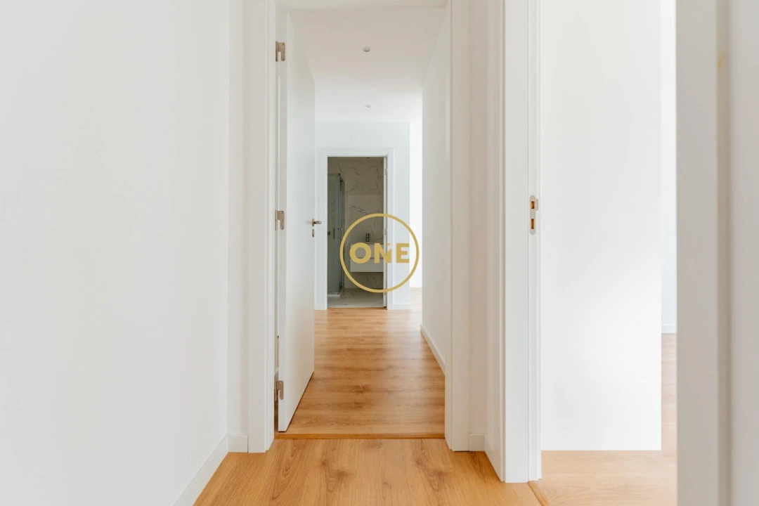 Apartamento T3 para Venda em Sé Nova, Santa Cruz, Almedina e São Bartolomeu Foto 9