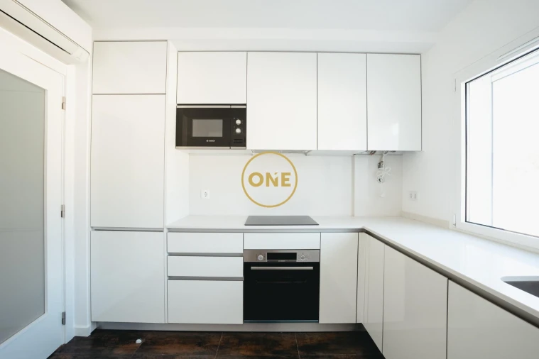 Apartamento T3 para Venda em Sé Nova, Santa Cruz, Almedina e São Bartolomeu Foto 2