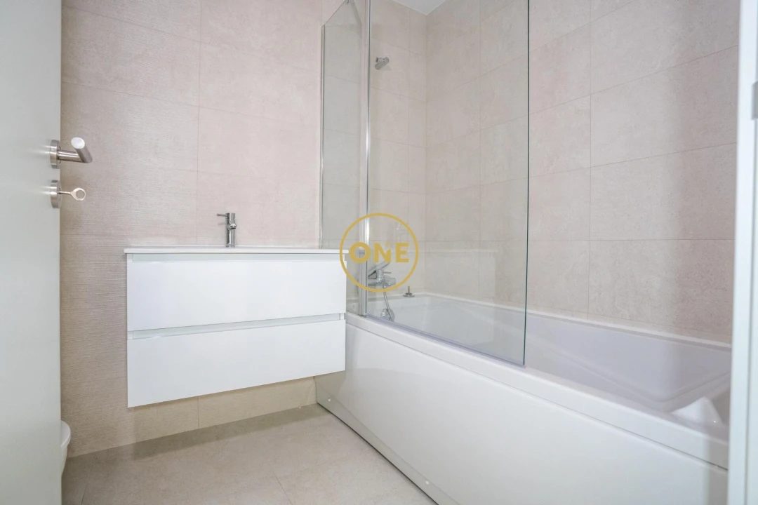 Apartamento T3 para Venda em Sé Nova, Santa Cruz, Almedina e São Bartolomeu Foto 11
