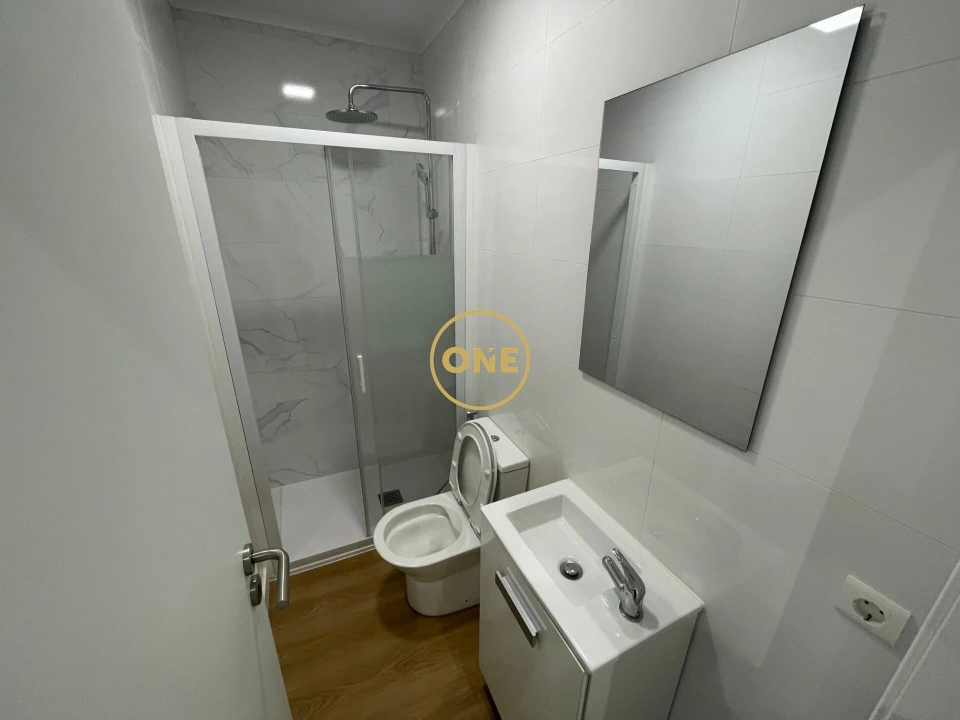 Apartamento T2 para Venda em Barreiro e Lavradio Foto 7