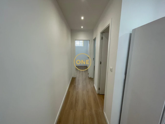 Apartamento T2 para Venda em Barreiro e Lavradio Foto 5