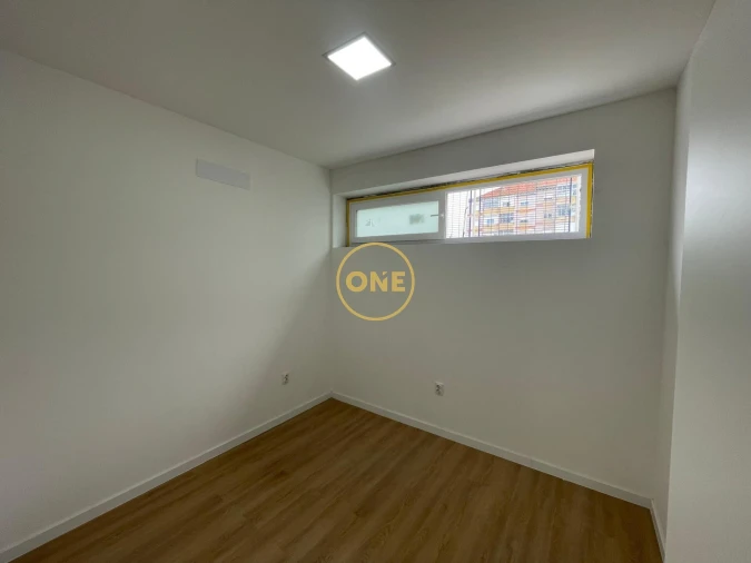 Apartamento T2 para Venda em Barreiro e Lavradio Foto 11