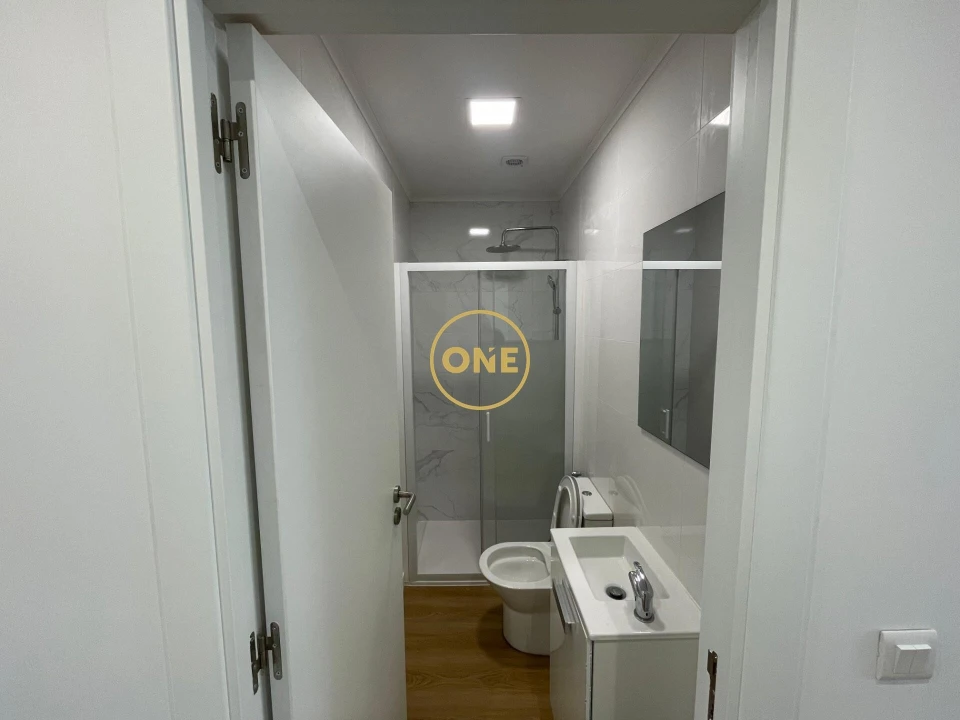 Apartamento T2 para Venda em Barreiro e Lavradio Foto 8