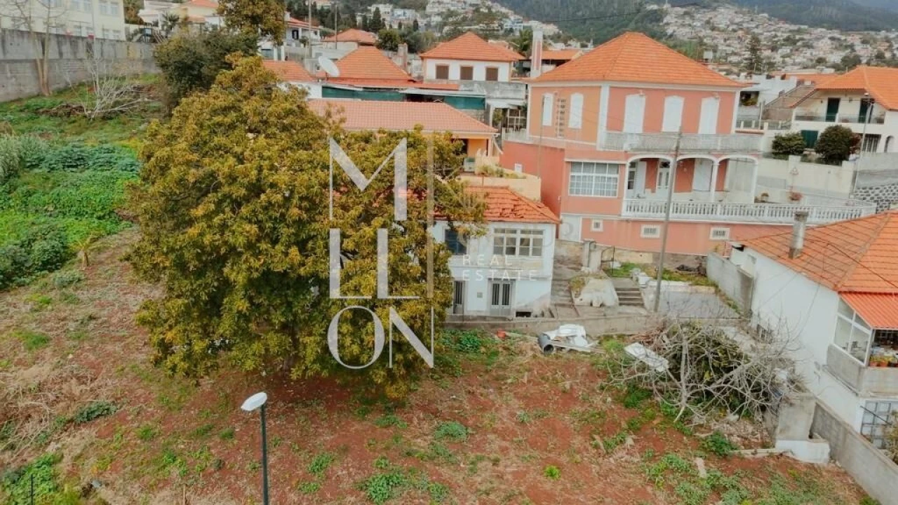 Moradia T3 para Venda em Santo Antonio Foto 2